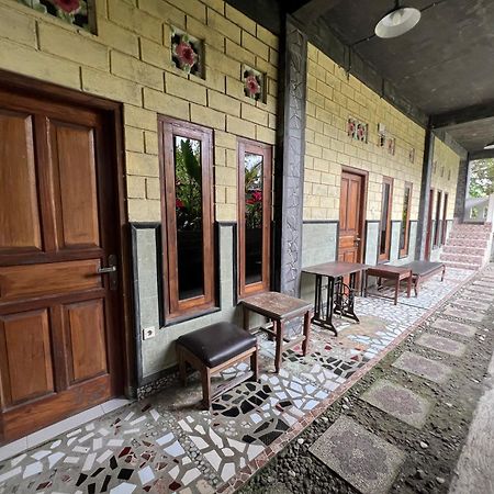 Buana Asti Homestay Selemadeg Eksteriør billede