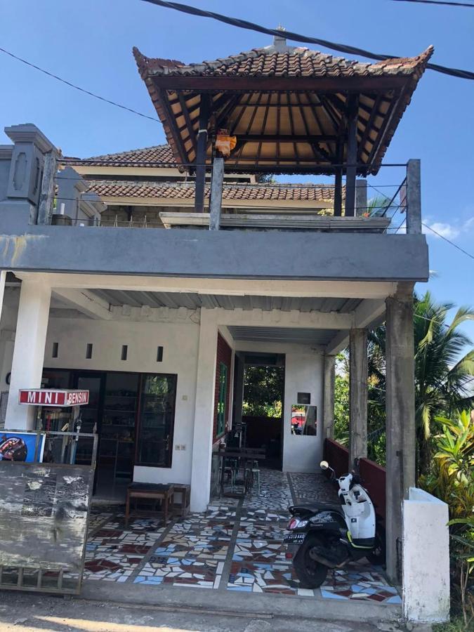 Buana Asti Homestay Selemadeg Eksteriør billede